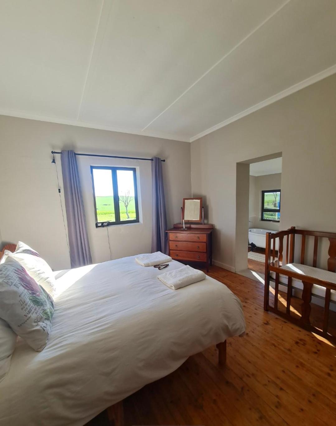 Die Blouhuis Farmhouse Retreat With A Hot Tub Cloeteskraal Kültér fotó